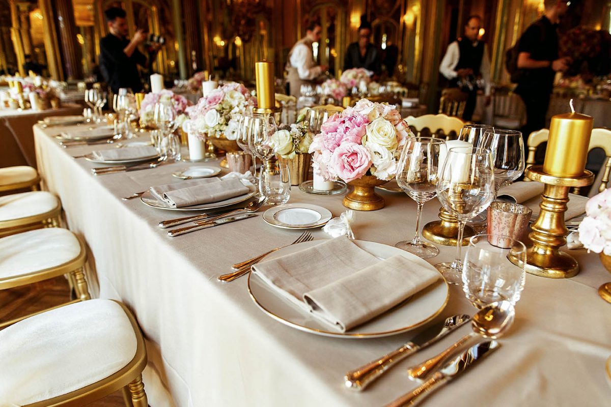 Wedding table setting with gold details